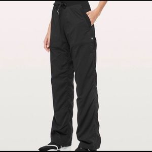 Lululemon Dance studio Pant ||| Lined in Dark Grey